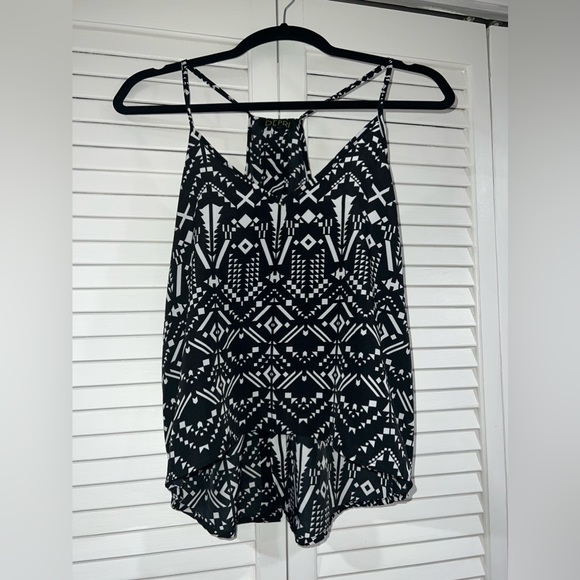 Aztec Geometric Black and White Tank - Picture 1 of 5